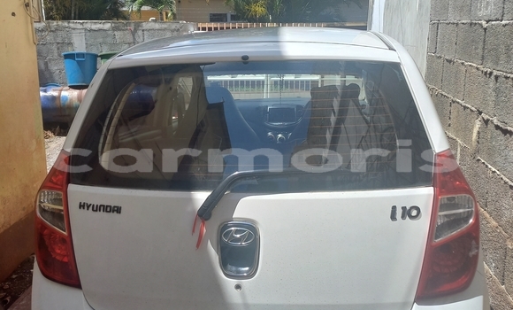 Acheter Occasion Voiture Hyundai i10 Blanc à Le Hochet, Pamplempousses Acheter Occasion Voiture Hyundai i10 Blanc à Le Hochet, Pamplempousses