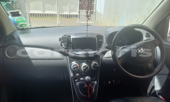 Acheter Occasion Voiture Hyundai i10 Blanc à Le Hochet, Pamplempousses Acheter Occasion Voiture Hyundai i10 Blanc à Le Hochet, Pamplempousses