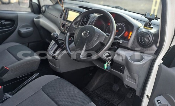 Buy Used Nissan NV200 White Car in Baie du Cap in Savanne District Buy Used Nissan NV200 White Car in Baie du Cap in Savanne District