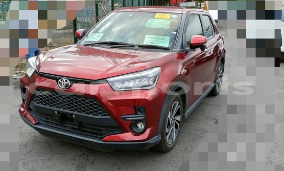 Buy Used Toyota Ractis Red Car in Baie du Cap in Savanne District Buy Used Toyota Ractis Red Car in Baie du Cap in Savanne District