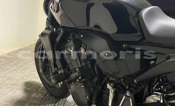 Buy Used Honda CB Black Bike in Port Louis in Port Louis District Buy Used Honda CB Black Bike in Port Louis in Port Louis District