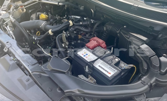 Buy Used Nissan Qashqai Silver Car in Port Louis in Port Louis District Buy Used Nissan Qashqai Silver Car in Port Louis in Port Louis District