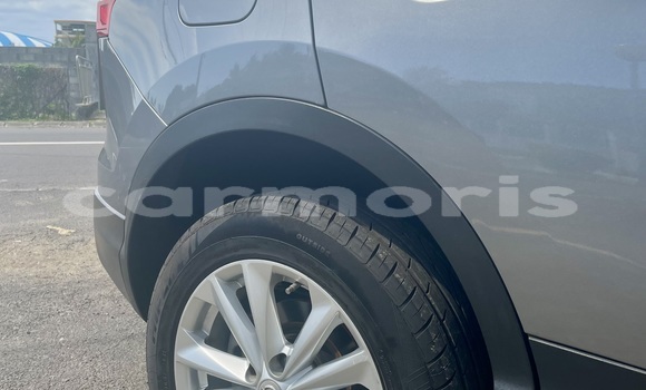 Buy Used Nissan Qashqai Silver Car in Port Louis in Port Louis District Buy Used Nissan Qashqai Silver Car in Port Louis in Port Louis District