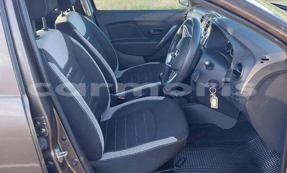 Acheter Occasion Voiture Renault Sandero Autre à Beau Bassin–Rose Hill, Plaines Wilhems District Acheter Occasion Voiture Renault Sandero Autre à Beau Bassin–Rose Hill, Plaines Wilhems District