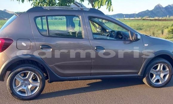 Acheter Occasion Voiture Renault Sandero Autre à Beau Bassin–Rose Hill, Plaines Wilhems District Acheter Occasion Voiture Renault Sandero Autre à Beau Bassin–Rose Hill, Plaines Wilhems District