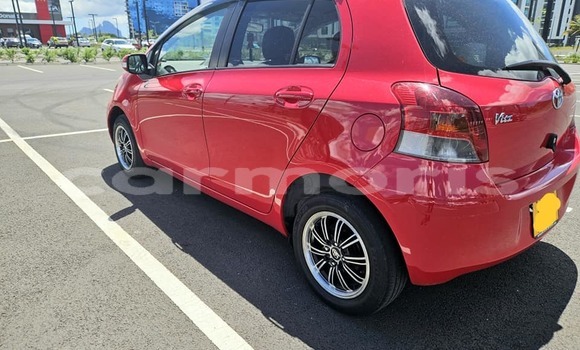 Acheter Occasion Voiture Toyota Vitz Rouge à Beau Bassin–Rose Hill, Plaines Wilhems District Acheter Occasion Voiture Toyota Vitz Rouge à Beau Bassin–Rose Hill, Plaines Wilhems District