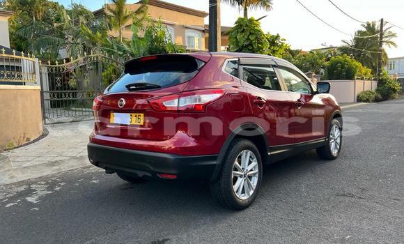 Buy Used Nissan Qashqai Red Car in Curepipe in Plaines Wilhems District Buy Used Nissan Qashqai Red Car in Curepipe in Plaines Wilhems District