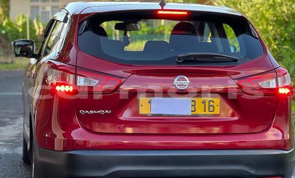 Buy Used Nissan Qashqai Red Car in Curepipe in Plaines Wilhems District Buy Used Nissan Qashqai Red Car in Curepipe in Plaines Wilhems District