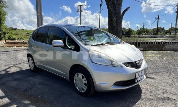 Buy Used Honda fit Other Car in Baie du Cap in Savanne District Buy Used Honda fit Other Car in Baie du Cap in Savanne District