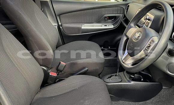Buy Used Toyota Vitz Black Car in Baie du Cap in Savanne District Buy Used Toyota Vitz Black Car in Baie du Cap in Savanne District