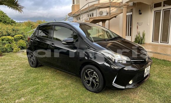 Buy Used Toyota Vitz Black Car in Baie du Cap in Savanne District Buy Used Toyota Vitz Black Car in Baie du Cap in Savanne District