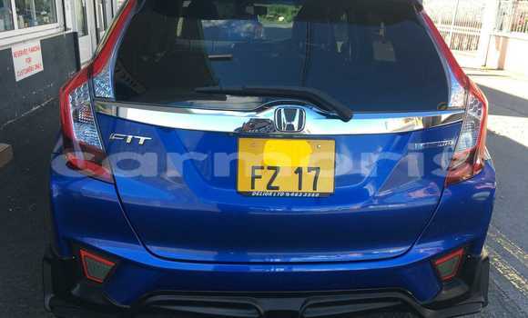 Buy Used Honda fit Blue Car in Anse La Raie in Rivière du Rempart District Buy Used Honda fit Blue Car in Anse La Raie in Rivière du Rempart District