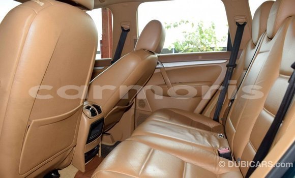 Buy Import Porsche Cayenne Green Car in Import - Dubai in Agalega Islands Buy Import Porsche Cayenne Green Car in Import - Dubai in Agalega Islands