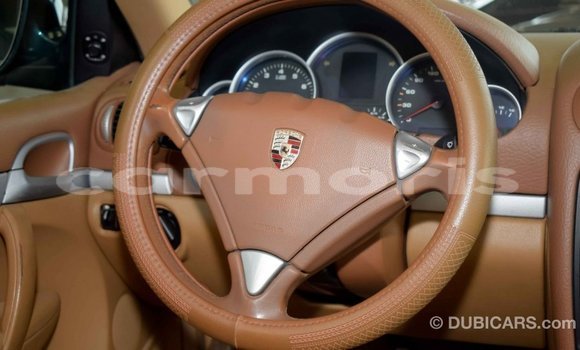 Buy Import Porsche Cayenne Green Car in Import - Dubai in Agalega Islands Buy Import Porsche Cayenne Green Car in Import - Dubai in Agalega Islands