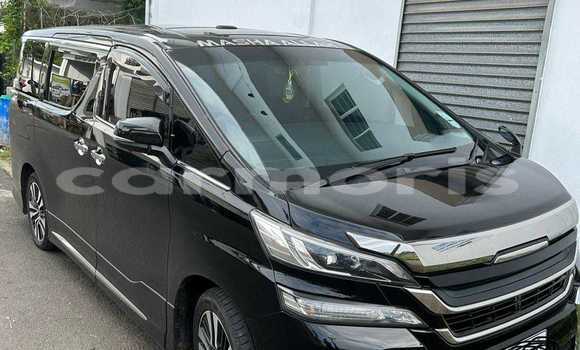 Buy Used Toyota Vellfire Black Car in Baie du Cap in Savanne District Buy Used Toyota Vellfire Black Car in Baie du Cap in Savanne District