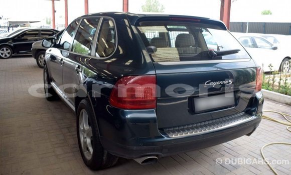 Buy Import Porsche Cayenne Green Car in Import - Dubai in Agalega Islands Buy Import Porsche Cayenne Green Car in Import - Dubai in Agalega Islands
