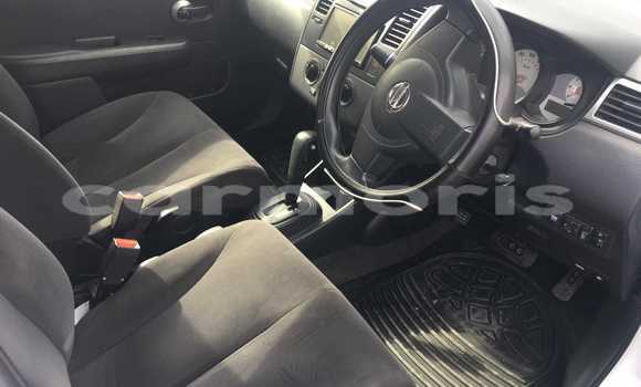 Buy Used Nissan Tiida White Car in Baie Malgache in Rodrigues Buy Used Nissan Tiida White Car in Baie Malgache in Rodrigues