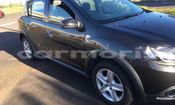 Buy Used Renault Sandero Black Car in Anse La Raie in Rivière du Rempart District Buy Used Renault Sandero Black Car in Anse La Raie in Rivière du Rempart District