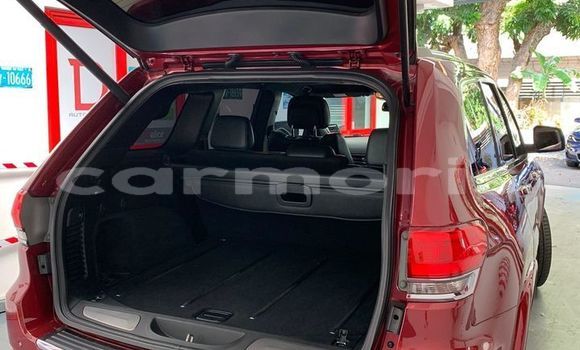 Buy Used Jeep Grand Cherokee Red Car in Baie du Cap in Savanne District Buy Used Jeep Grand Cherokee Red Car in Baie du Cap in Savanne District