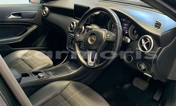 Buy Used Mercedes-Benz C-Classe Black Car in Baie du Tombeau in Pamplemousses District Buy Used Mercedes-Benz C-Classe Black Car in Baie du Tombeau in Pamplemousses District