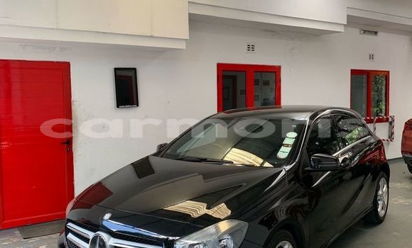 Buy Used Mercedes-Benz C-Classe Black Car in Baie du Tombeau in Pamplemousses District Buy Used Mercedes-Benz C-Classe Black Car in Baie du Tombeau in Pamplemousses District