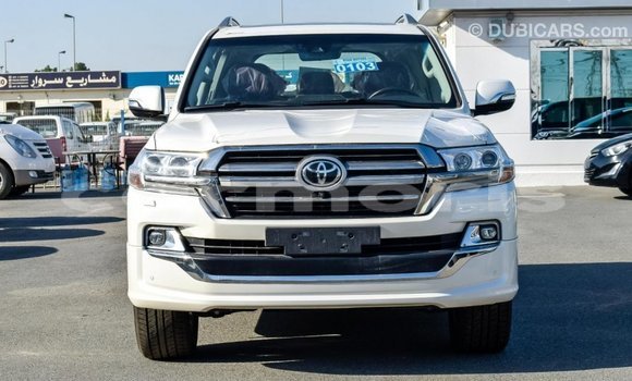 Buy Import Toyota Land Cruiser White Car in Import - Dubai in Agalega Islands Buy Import Toyota Land Cruiser White Car in Import - Dubai in Agalega Islands