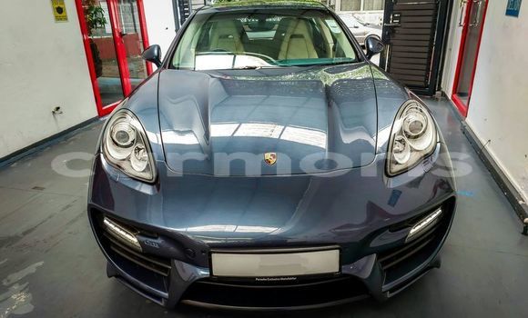 Buy Used Porsche Cayenne Blue Car in Baie du Tombeau in Pamplemousses District