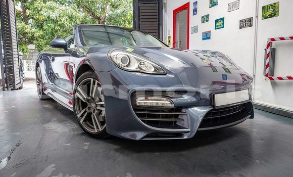 Buy Used Porsche Cayenne Blue Car in Baie du Tombeau in Pamplemousses District Buy Used Porsche Cayenne Blue Car in Baie du Tombeau in Pamplemousses District