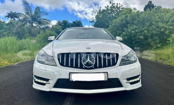 Buy Used Mercedes-Benz C-Classe Other Car in Baie du Cap in Savanne District Buy Used Mercedes-Benz C-Classe Other Car in Baie du Cap in Savanne District
