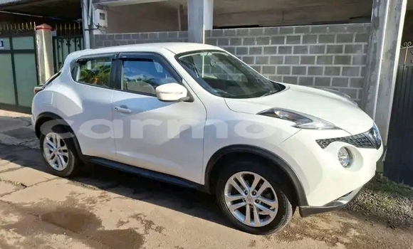 Buy Used Nissan Juke White Car in Port Louis in Port Louis District Buy Used Nissan Juke White Car in Port Louis in Port Louis District