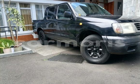 Buy Used Nissan Tiida Red Car in Port Louis in Port Louis District Buy Used Nissan Tiida Red Car in Port Louis in Port Louis District