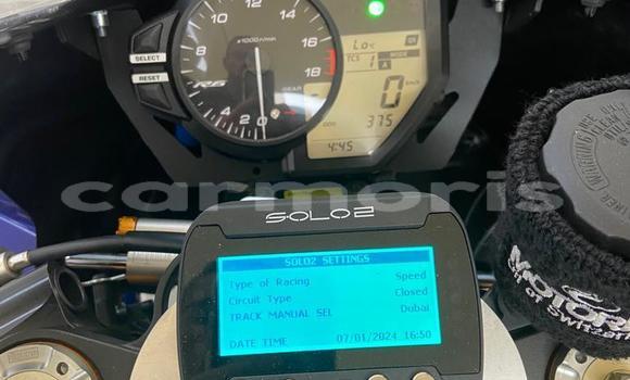 Buy Used Yamaha YZF Blue Bike in Port Louis in Port Louis District Buy Used Yamaha YZF Blue Bike in Port Louis in Port Louis District