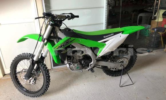 Acheter Occasion Moto Kawasaki KX Vert à Port Louis, Port Louis District Acheter Occasion Moto Kawasaki KX Vert à Port Louis, Port Louis District
