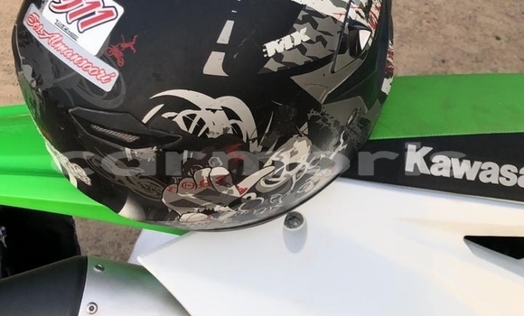 Acheter Occasion Moto Kawasaki KX Vert à Port Louis, Port Louis District Acheter Occasion Moto Kawasaki KX Vert à Port Louis, Port Louis District