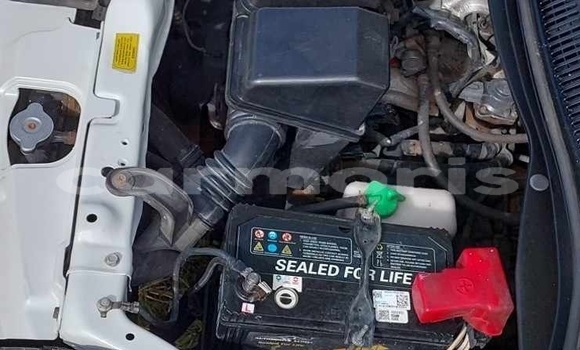 Buy Used Suzuki Swift White Car in Rivière du Rempart in Rivière du Rempart District Buy Used Suzuki Swift White Car in Rivière du Rempart in Rivière du Rempart District