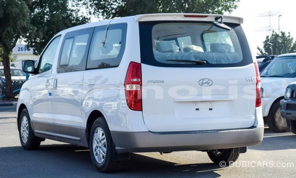 Buy Import Hyundai Accent White Car in Import - Dubai in Agalega Islands Buy Import Hyundai Accent White Car in Import - Dubai in Agalega Islands