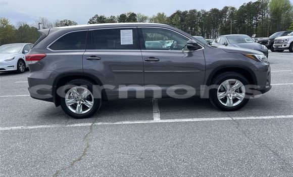 Buy Used Toyota Highlander Other Car in Bambous in Black River District Buy Used Toyota Highlander Other Car in Bambous in Black River District