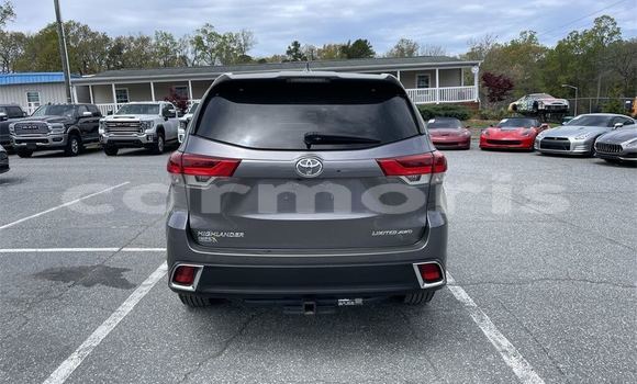 Buy Used Toyota Highlander Other Car in Bambous in Black River District Buy Used Toyota Highlander Other Car in Bambous in Black River District