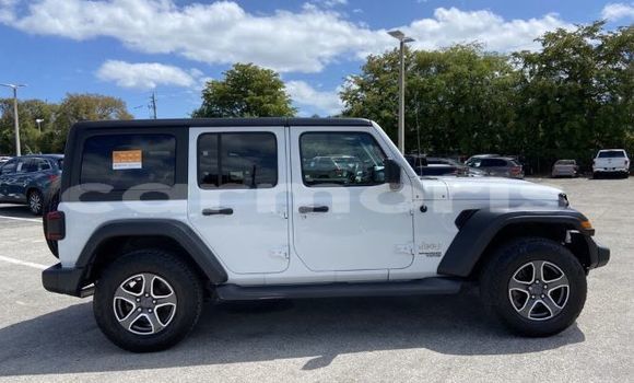 Buy Used Jeep Wrangler White Car in Amitié–Gokhoola in Rivière du Rempart District