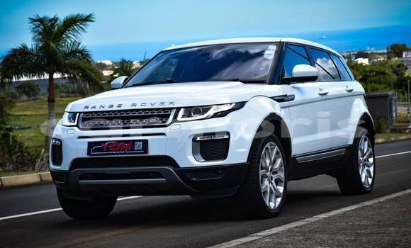 Buy Used Range Rover Range Rover White Car in Arsenal in Pamplemousses District Buy Used Range Rover Range Rover White Car in Arsenal in Pamplemousses District