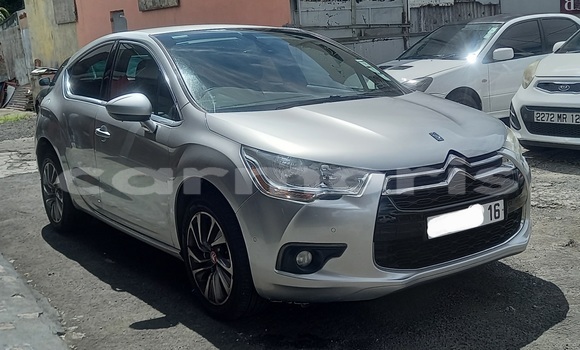 Buy Used Citroen DS4 Silver Car in Vacoas–Phoenix in Plaines Wilhems District