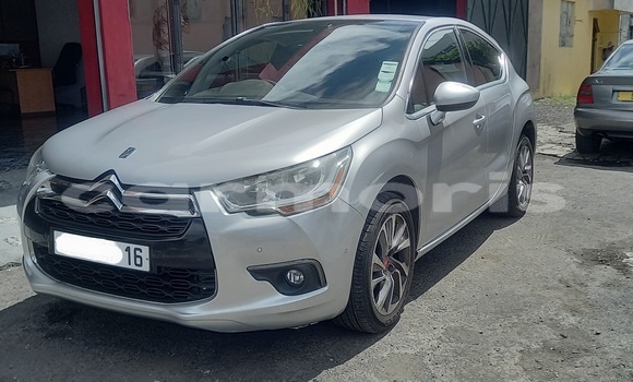 Buy Used Citroen DS4 Silver Car in Vacoas–Phoenix in Plaines Wilhems District Buy Used Citroen DS4 Silver Car in Vacoas–Phoenix in Plaines Wilhems District