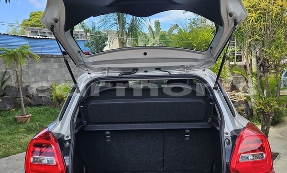 Buy Used Suzuki Swift Silver Car in Rivière du Rempart in Rivière du Rempart District Buy Used Suzuki Swift Silver Car in Rivière du Rempart in Rivière du Rempart District