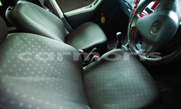 Buy Used Toyota Yaris Blue Car in Central Flacq in Flacq Buy Used Toyota Yaris Blue Car in Central Flacq in Flacq