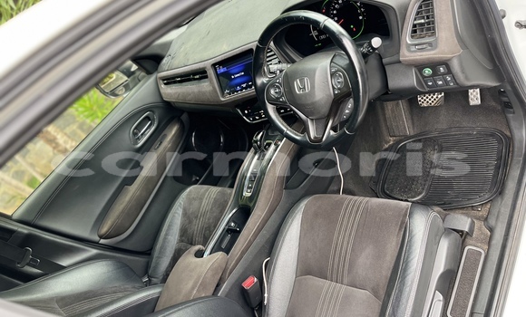 Buy Used Honda vezel White Car in Port Louis in Port Louis District Buy Used Honda vezel White Car in Port Louis in Port Louis District