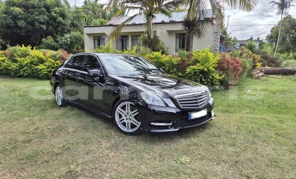Buy Used Mercedes-Benz E200 Other Car in Port Louis in Port Louis District Buy Used Mercedes-Benz E200 Other Car in Port Louis in Port Louis District