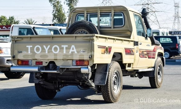 Buy Import Toyota Land Cruiser Beige Car in Import - Dubai in Agalega Islands Buy Import Toyota Land Cruiser Beige Car in Import - Dubai in Agalega Islands