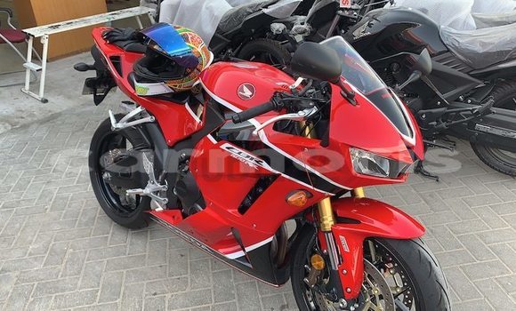 Buy Used Honda CBR Red Bike in Port Louis in Port Louis District Buy Used Honda CBR Red Bike in Port Louis in Port Louis District