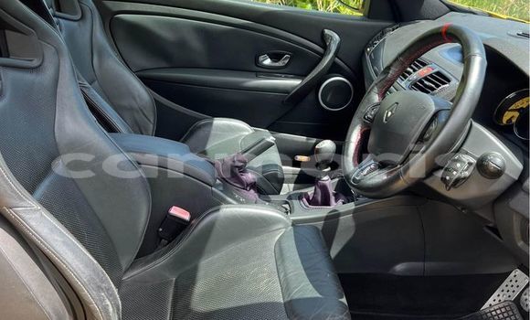 Buy Used Renault Megane Other Car in Anse La Raie in Rivière du Rempart District Buy Used Renault Megane Other Car in Anse La Raie in Rivière du Rempart District