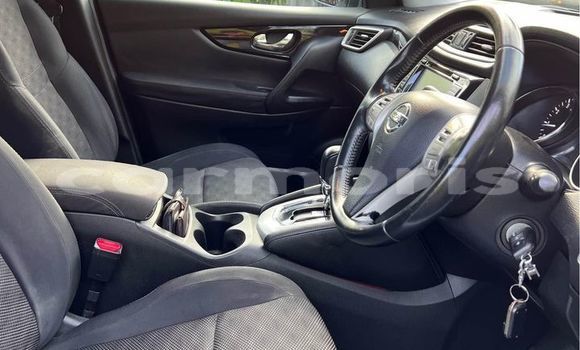 Buy Used Nissan Qashqai White Car in Arsenal in Pamplemousses District Buy Used Nissan Qashqai White Car in Arsenal in Pamplemousses District